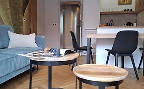 Boho Apartment - 100M From Market Square